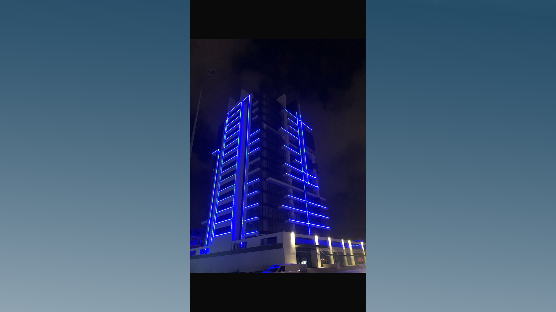 İskenderun New Tower LED Ekran ve Aydınlatma Bakım Hizmeti Image